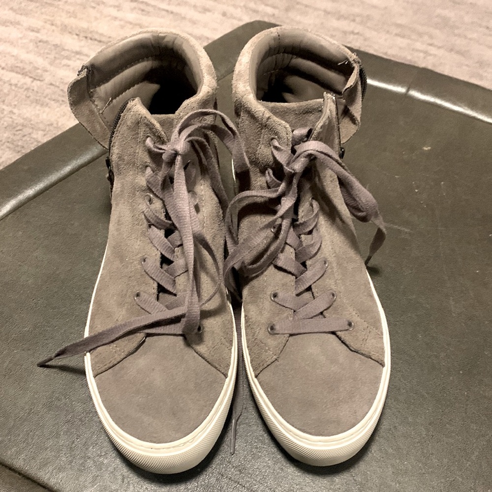 UGG Sneaker